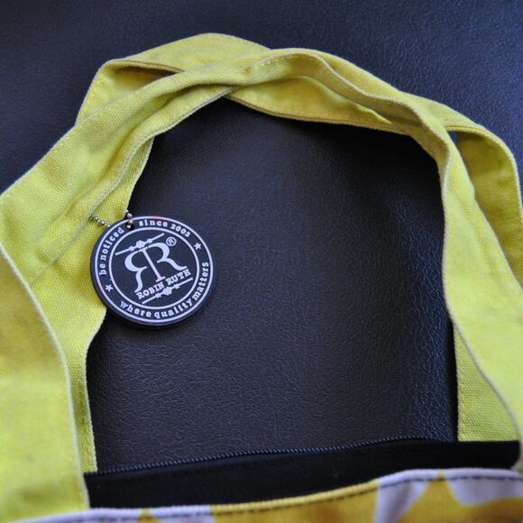 Robin Ruth Canada Shoulder Bag Black Yellow - Picture 8 of 8